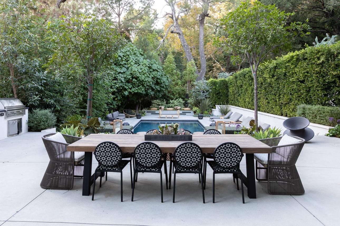 Trending Patio Essentials Americans Are Buying Right Now (2026 Guide)